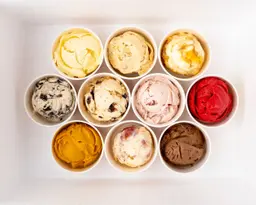 Party Box 10 cups scoop ( 1 hat)