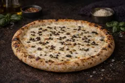 بيتزا ترافو (ترافل) طبق مميز