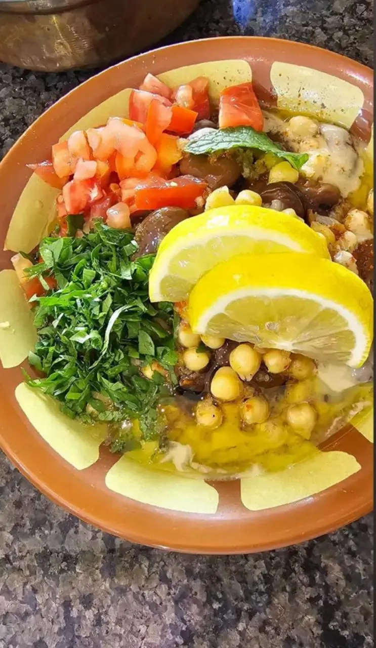 صحن فول بالطحنية