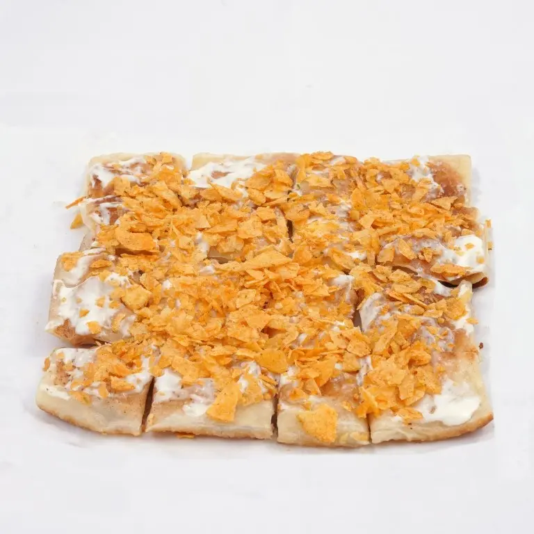 Mutbaq Creamy Cheese and Oman Cheips