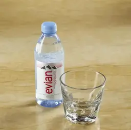 مياه إيفيان