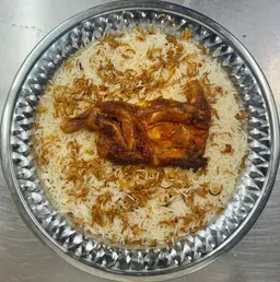 نصف دجاج فرن رز ابيض