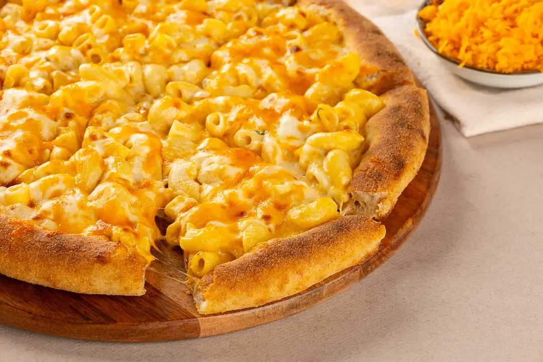 Mac & Cheese Pizza Large