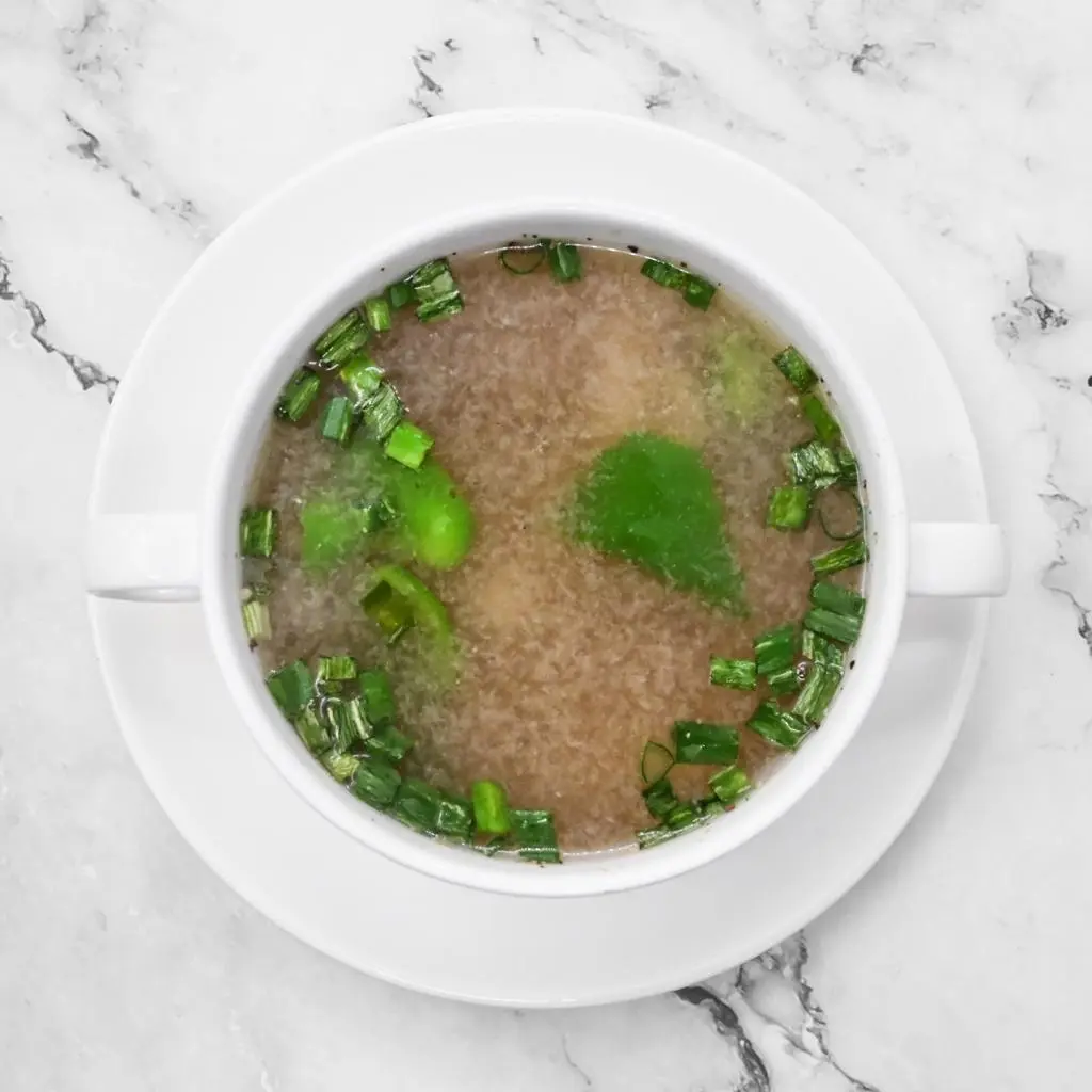 شوربة دجاج بالخضار