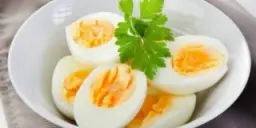 صحن بيض مسلوق