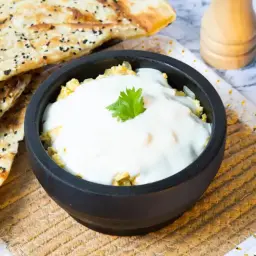 لحسه