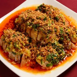 Steamed Chicken with Spicy Sauce
