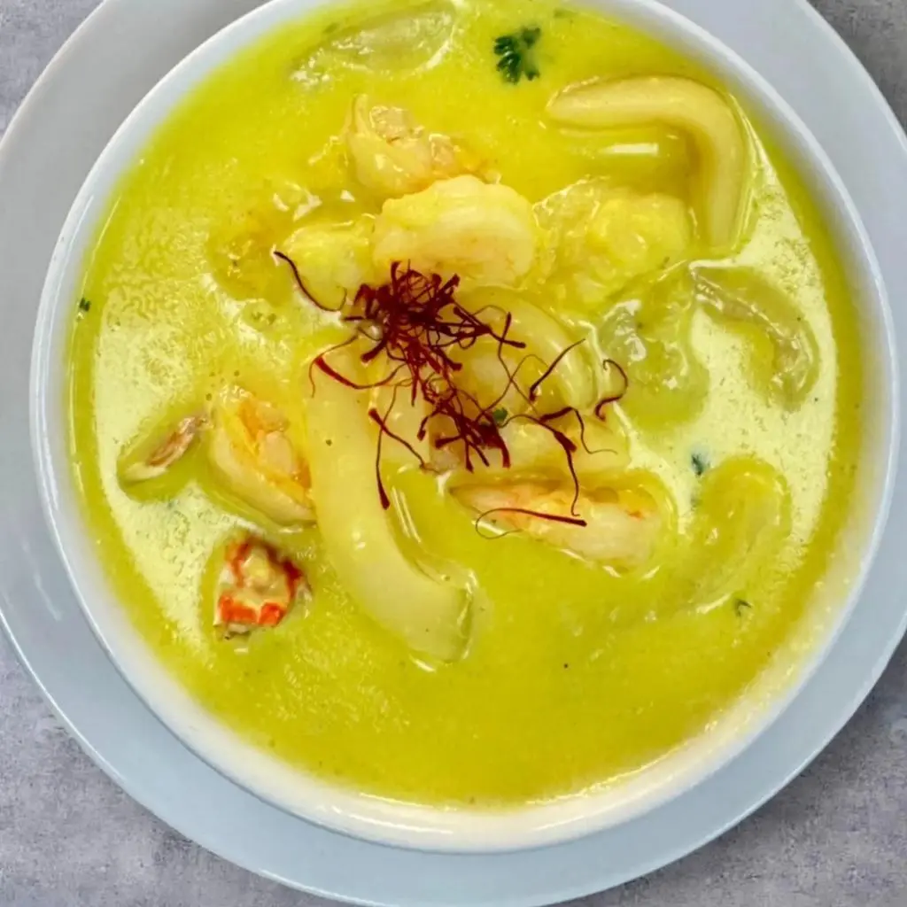 شوربة سي فود زعفران