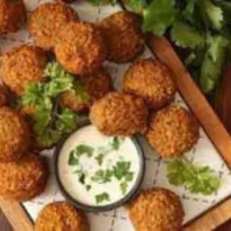 4 Falafel Pieces