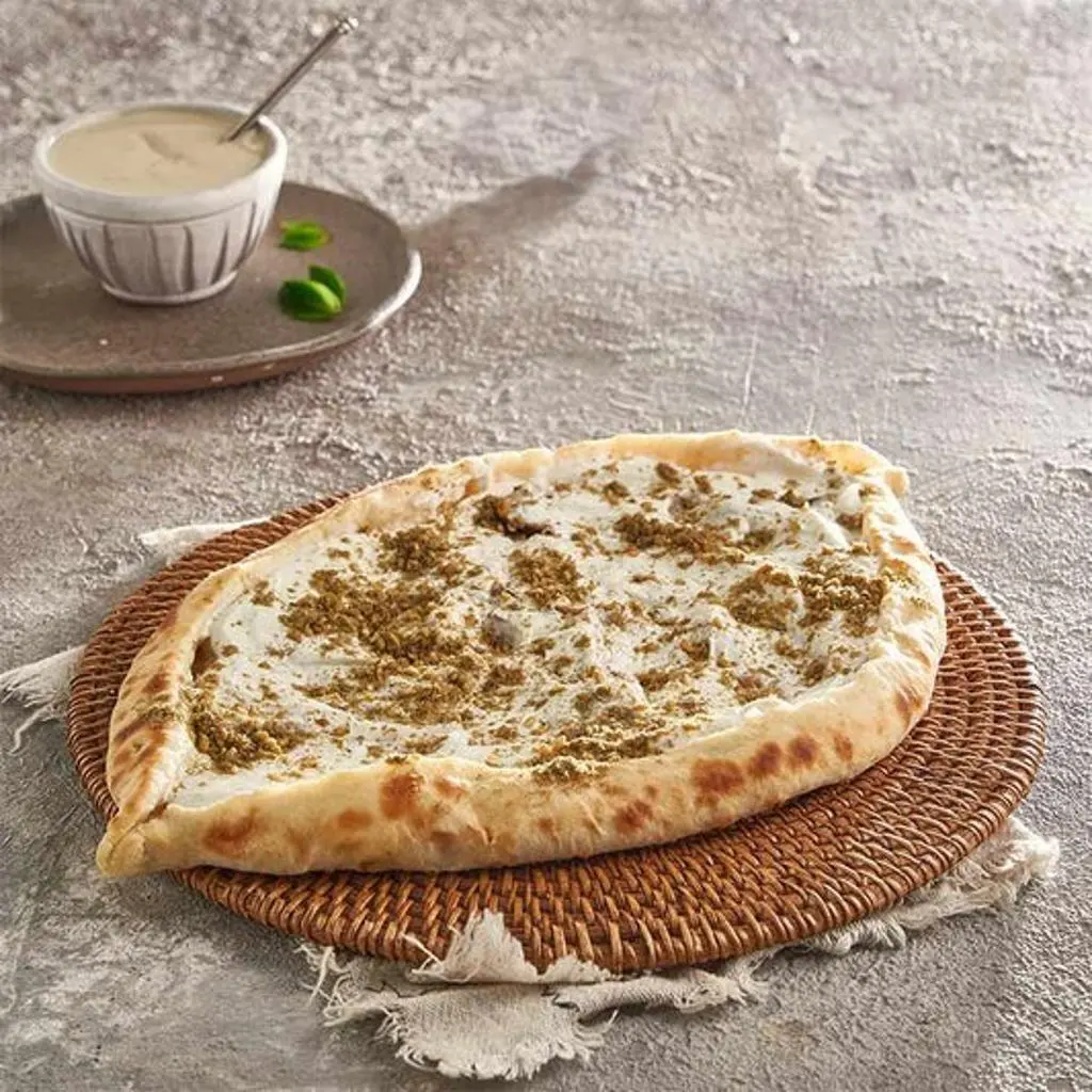 مناقيش لبنة وزعتر