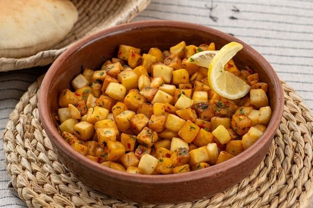 بطاطا حارة