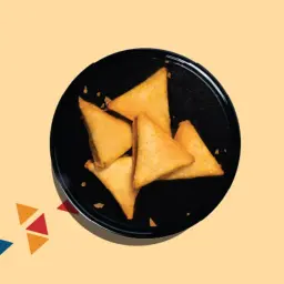 سمبوسة دجاج ( ١ حبة )