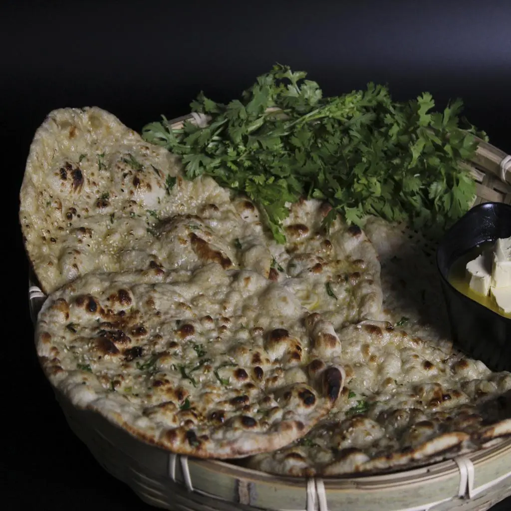 خبز النان بالزبدة