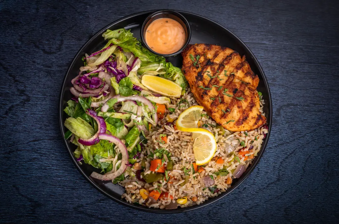 طبق الأرز بالدجاج مشوي