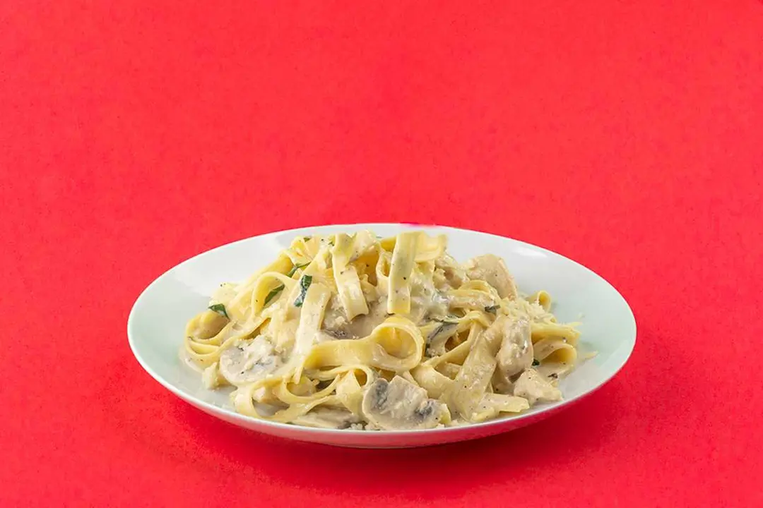 Chicken Alfredo Tagliatelle
