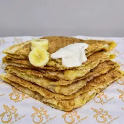 Cream & Banana Mutabbaq