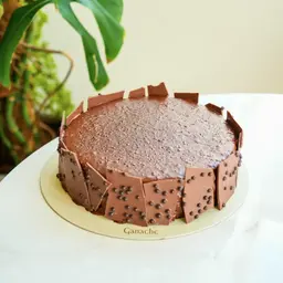 Crunchy Chocolate Cake