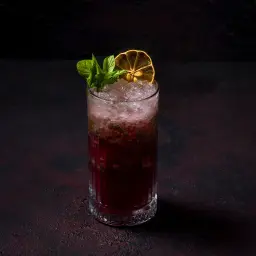 موهيتو التوت الأحمر والبطيخ