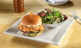 سندويش الدجاج المقرمش Skinnylicious