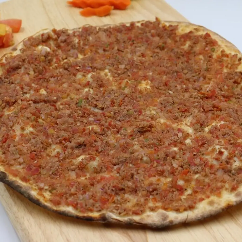 لحم بالعجين
