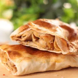 فطيرة شاورما دجاج