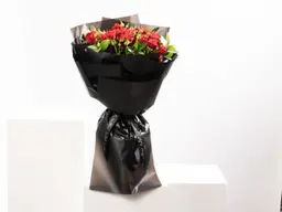 Mini Red Garden Bouquet