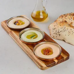 Trio Hummos