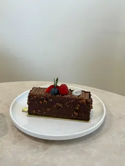 Chocolate Raspberry Cake