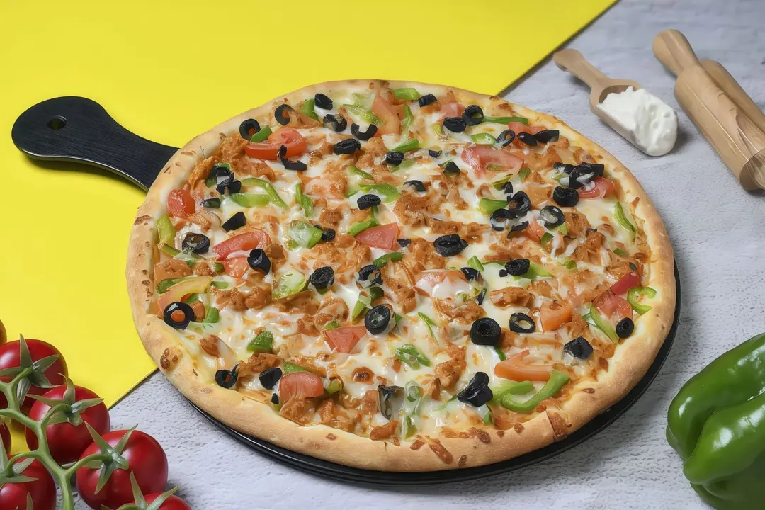 Liquid Cheese Pizza With Vegetables