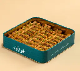 بقلاوة بالكاجو وسط