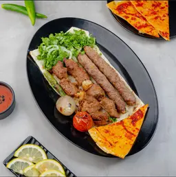 Mixed grilled meat