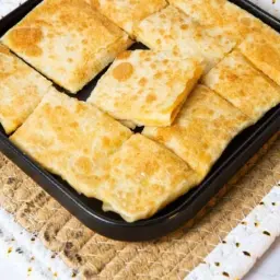 مطبق حلو بالجبنة