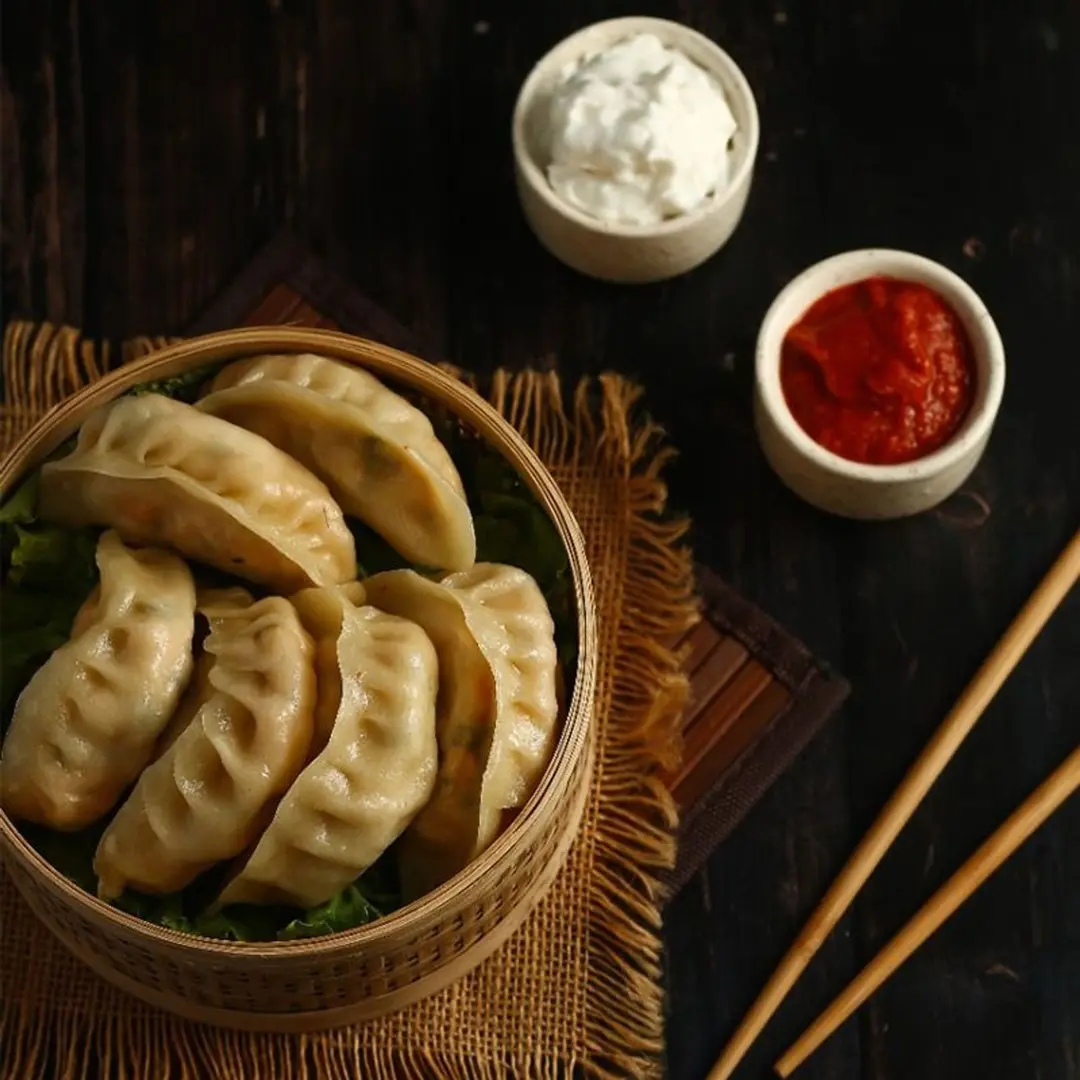 Chicken Momos - 6 Pcs