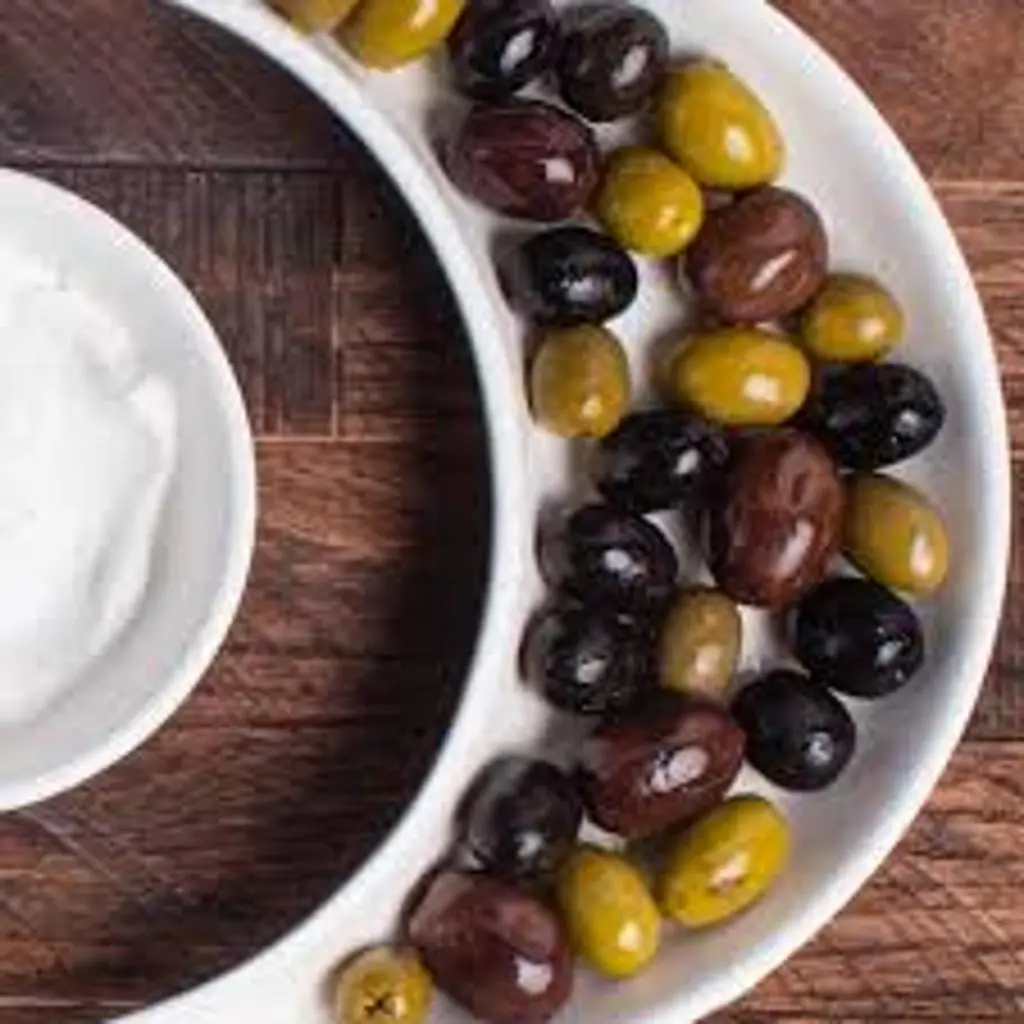 Nawashif with Olives