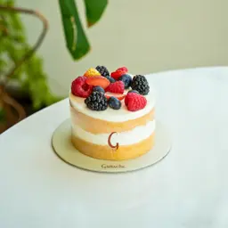 Small Berry Cake