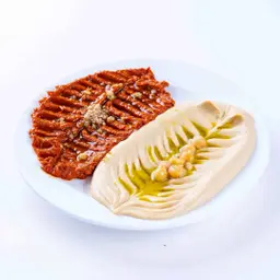 حمص مع محمرة (صحن)