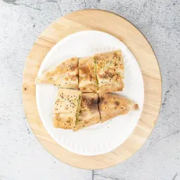 فطيرة زعتر وخضار