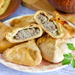 سمبوسة لحمة