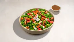 سلطة الكايل والبطاطا الحلوة