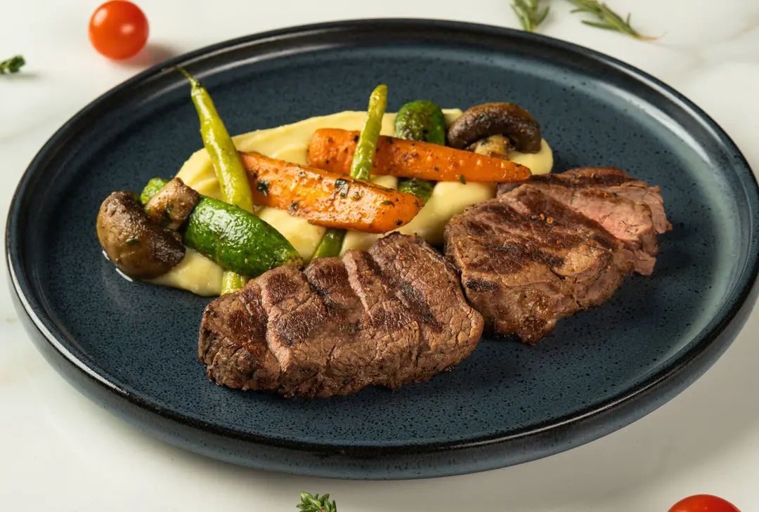 Tenderloin steak with mushroom sauce