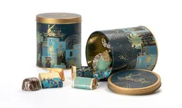 علبة العيد المعدنية المضيئة