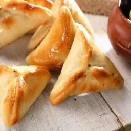 لبنة بالزيتون