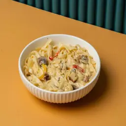 Fettuccine Alfredo Pasta