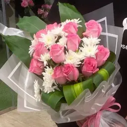 باقة صندوق روز 6
