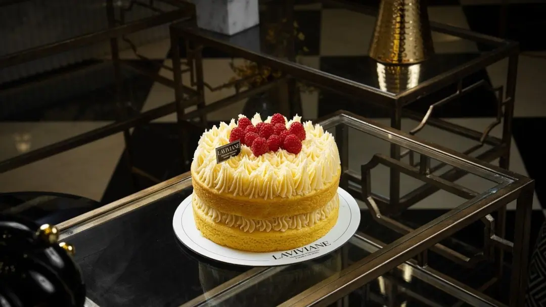 Lemon Cake - Medium