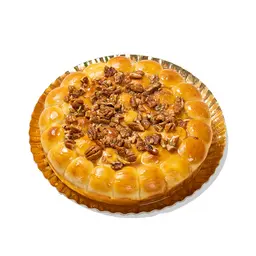 Khaliyya with a layer of caramelized nuts