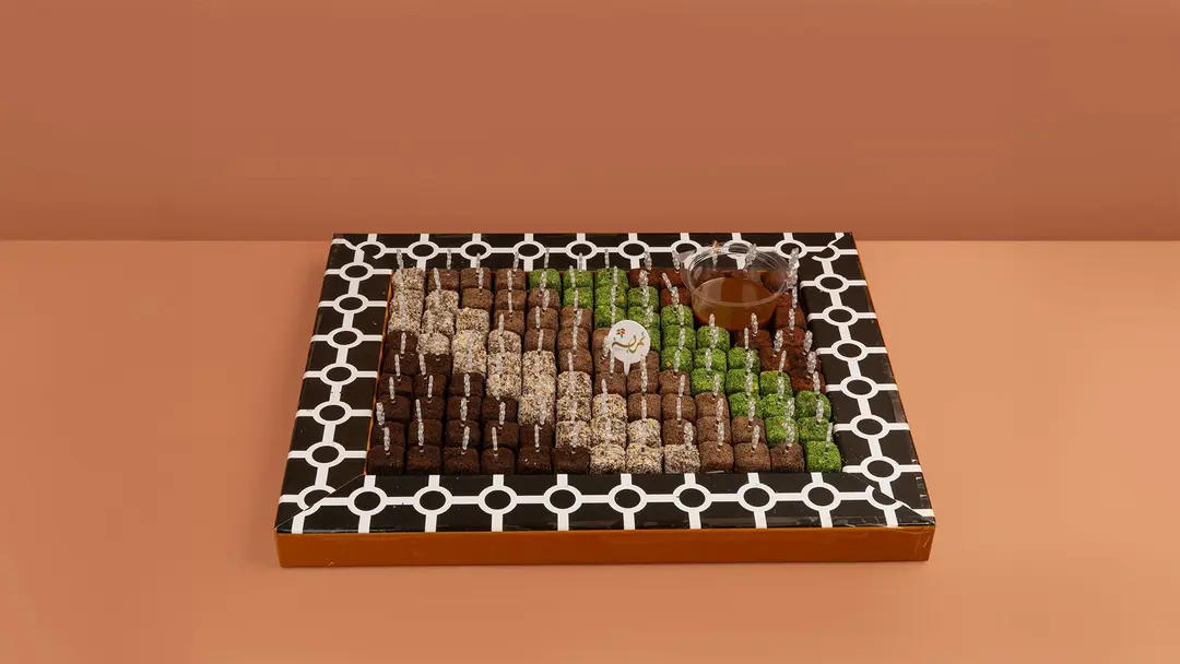 Tmreya tray