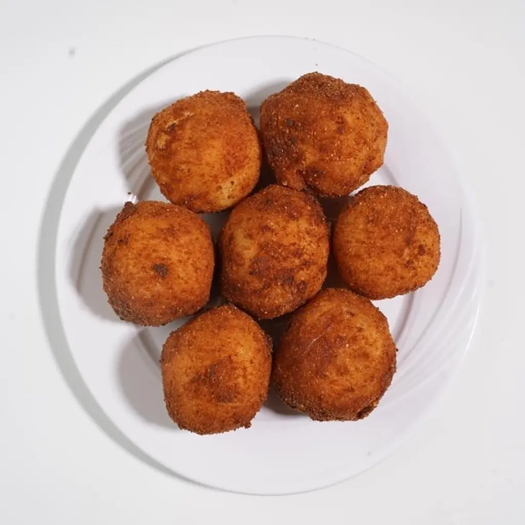 مدفون