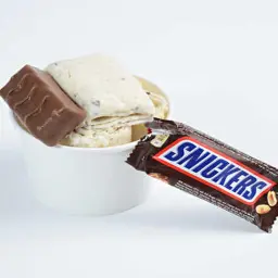 سنيكرز