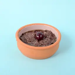 Granded black olive pickled